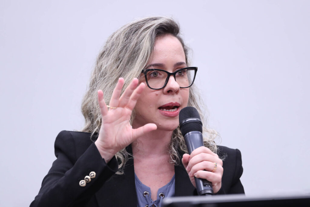 Débora Freire assume comando da Secretaria de Política Econômica da Fazenda
