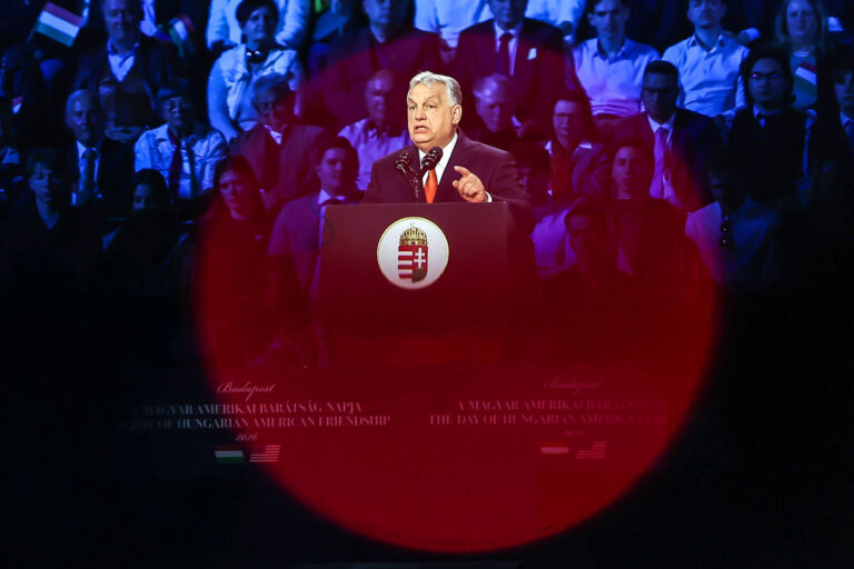 Liberdade em jogo na Hungria: um retrocesso histórico