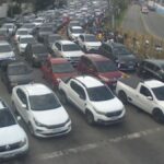 Travessias do litoral de SP sofrem com demora e paralisação