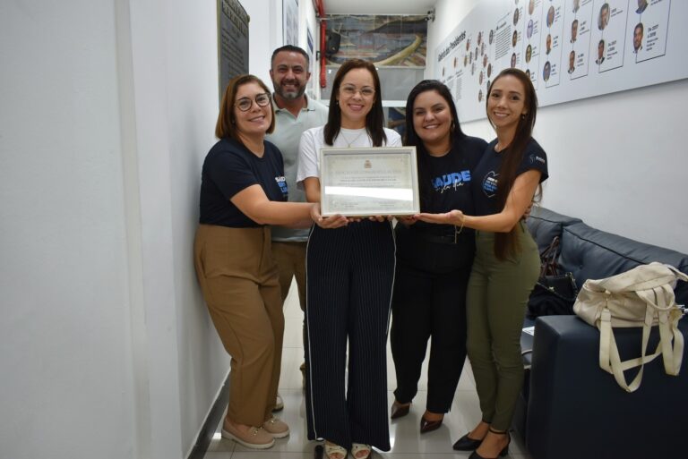Caraguatatuba Homenageia Programa Saúde em Primeiro Lugar com Moção de Congratulação