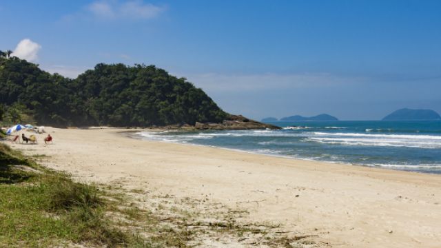 Praia secreta descoberta em São Sebastião esconde beleza natural