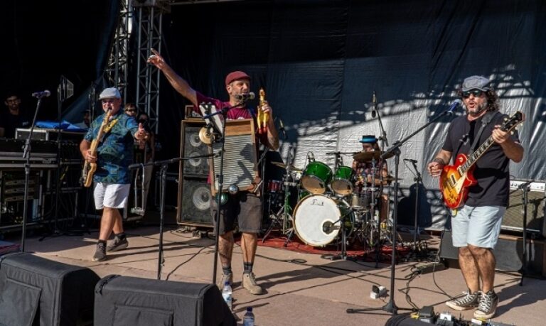 Ilhabela vibra com 4ª edição do JAM, com 2 dias de música em Perequê