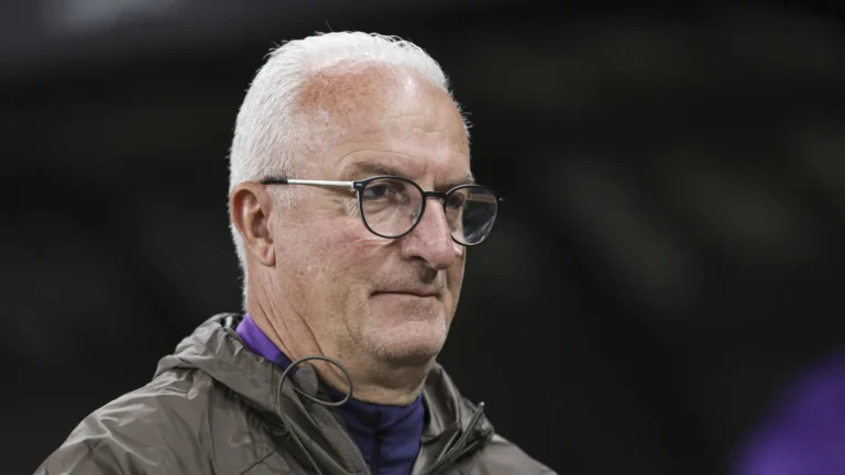 Corinthians sofre jejum, mas treinador vê chance de reação