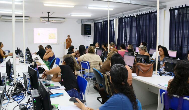 Caraguatatuba lidera a revolução da Inteligência Artificial no ensino público