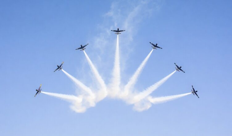 Esquadrilha da Fumaça Arrasa no Aniversário de Caraguatatuba