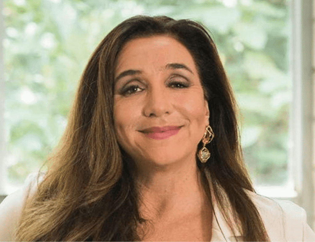 Marisa Orth chega ao Teatro Municipal de São Sebastião