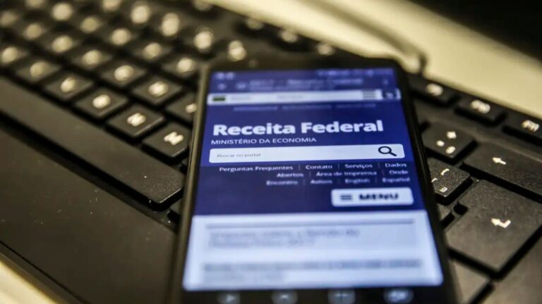 Imposto de Renda 2026: pagamento da restituição começa