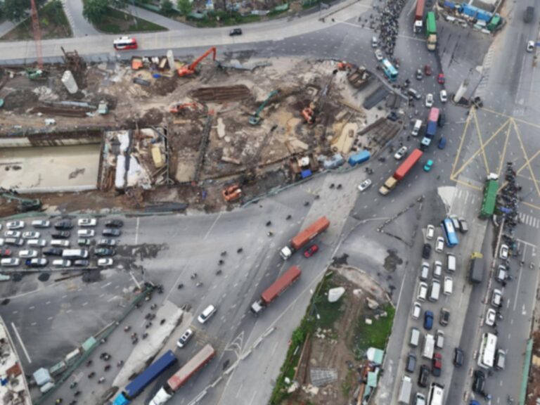 Sabesp inicia repavimentacao em Sao Sebastiao