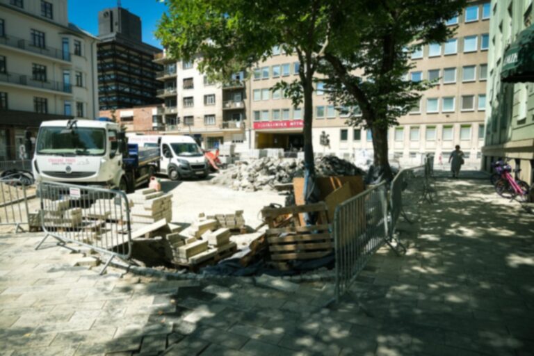 São Sebastião revitaliza praça sem custo para prefeitura