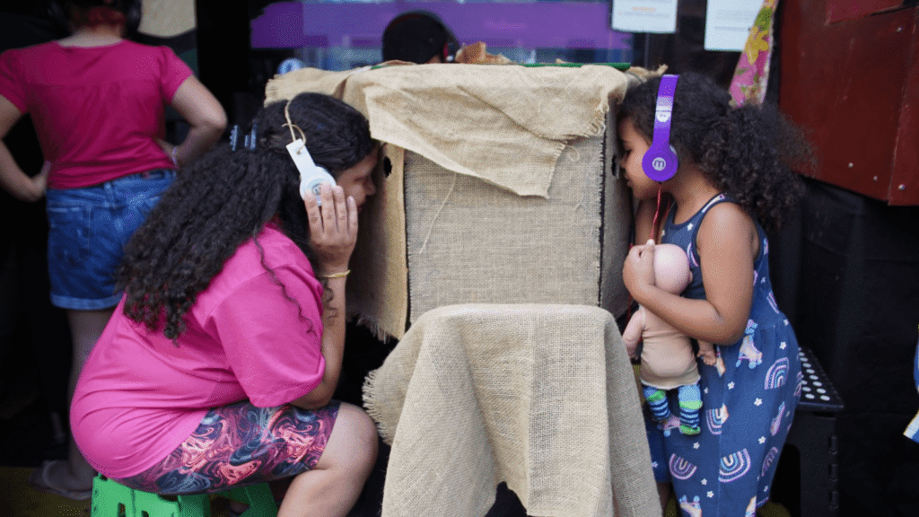 Espetáculo “Lambe Lambe da Roça” encerra temporada na Aldeia Rio Bonito em