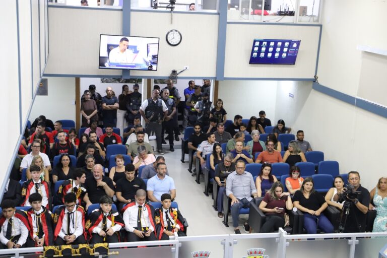 Câmara de Caraguatatuba analisa projetos de praças e cicloturismo