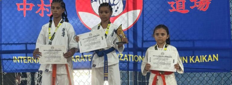 Caraguatatuba brilha no Campeonato Regional de Karatê