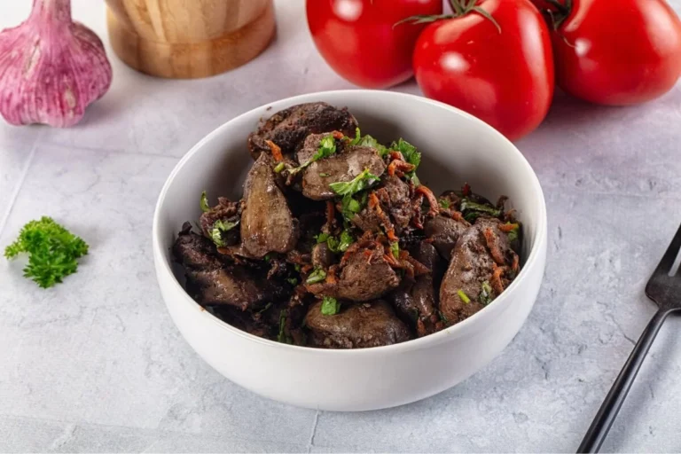 Fígado ganha espaço no almoço com receitas saudáveis