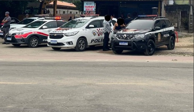 Homem é morto a tiros em adega em Ubatuba