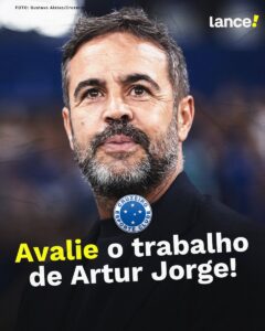 Cruzeiro avança a segundo no grupo D