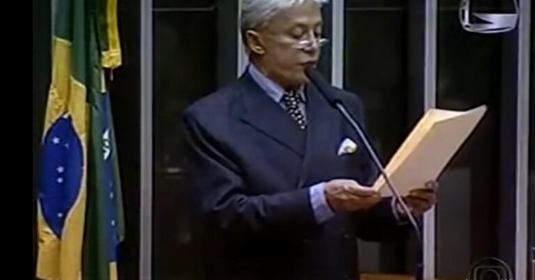 Mansão de Clodovil em Ubatuba vira ‘palco de fenômenos