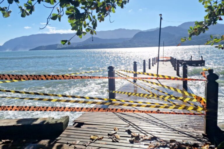 Pier do Portinho em Ilhabela é interditado devido