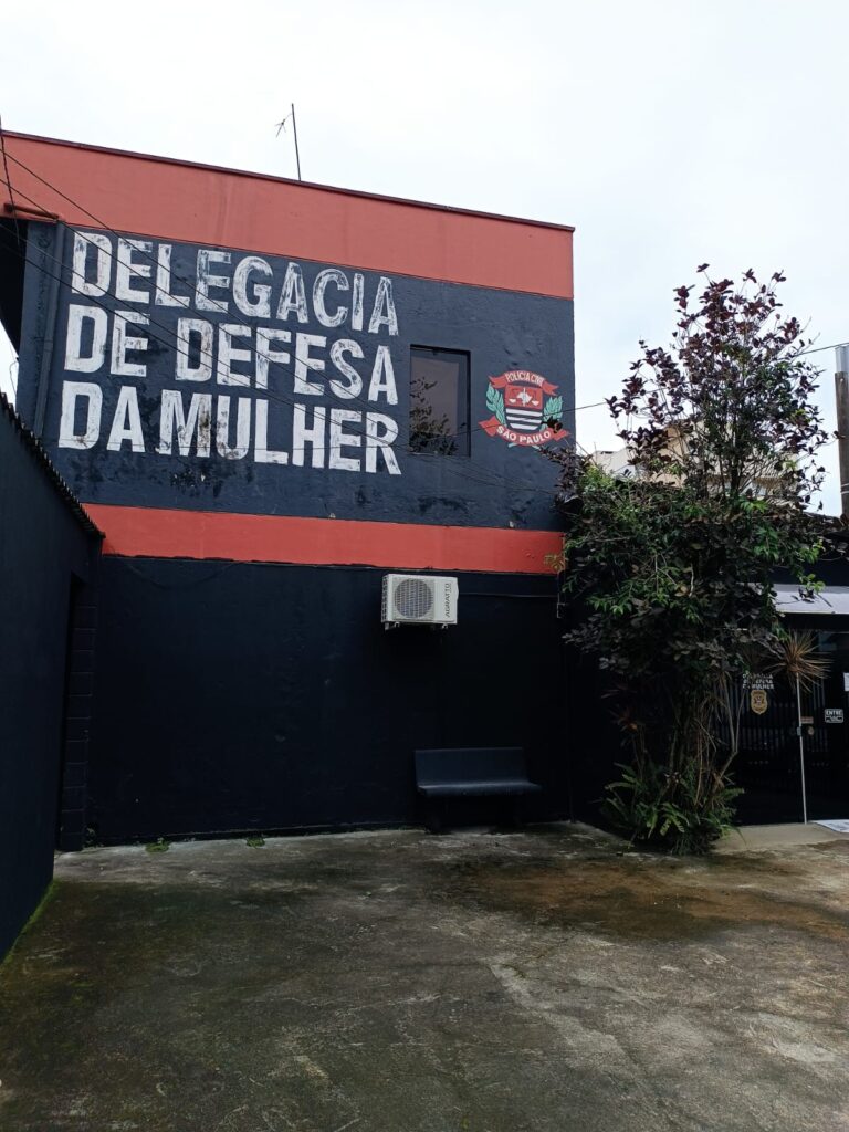 Tentativa de feminicídio em Ubatuba deixa jovem em estado