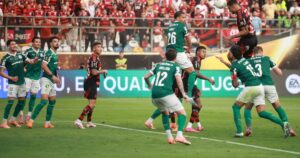 Flamengo pode emplacar quarta vitória seguida sobre Palmeiras