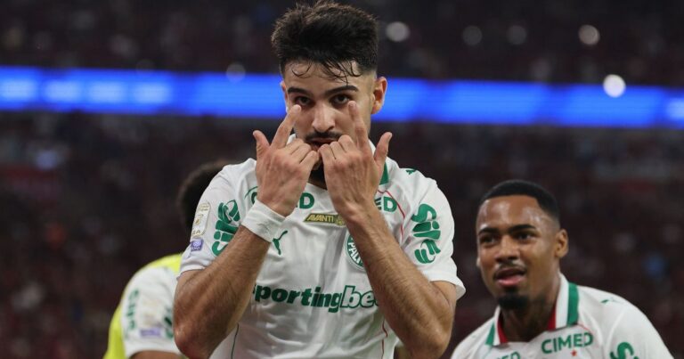 Flaco López abre placar para Palmeiras diante do Flamengo