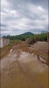 MORADORES DE UBATUBA DENUNCIAM SITUAÇÃO DA RUA TANGARÁ