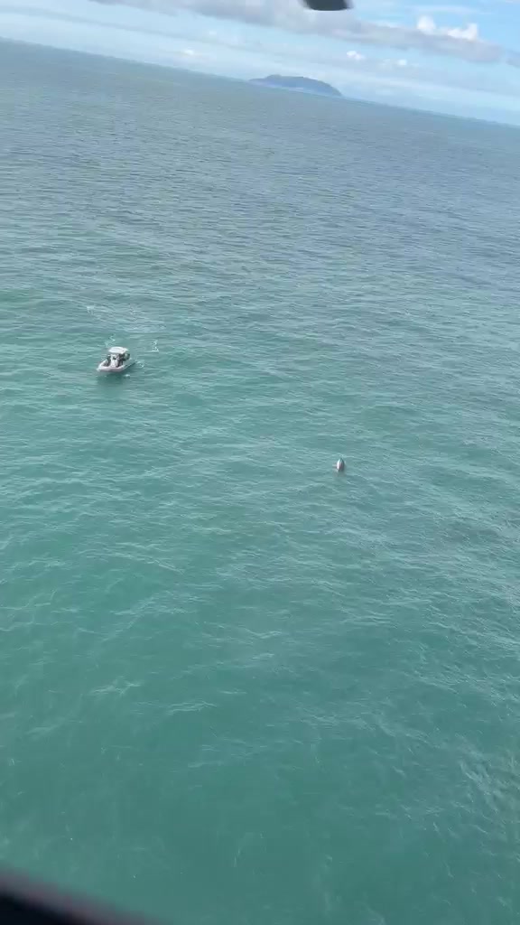 URGENTE | JET SKI É ENCONTRADO VIRADO PRÓXIMO À
