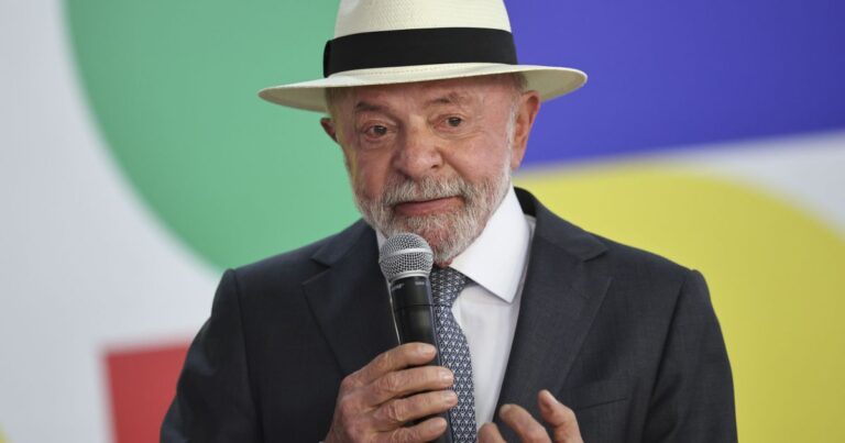 Lula convoca reunião ministerial para quarta-feira