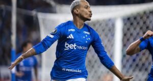 Cruzeiro goleia Barcelona-EQU e avança na Libertadores