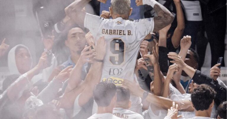 Santos vence no Brasileirão após vitória sobre o Vitória