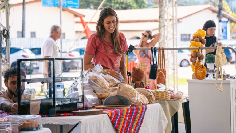Bertioga debate mercado turístico em encontro de empreendedorismo feminino