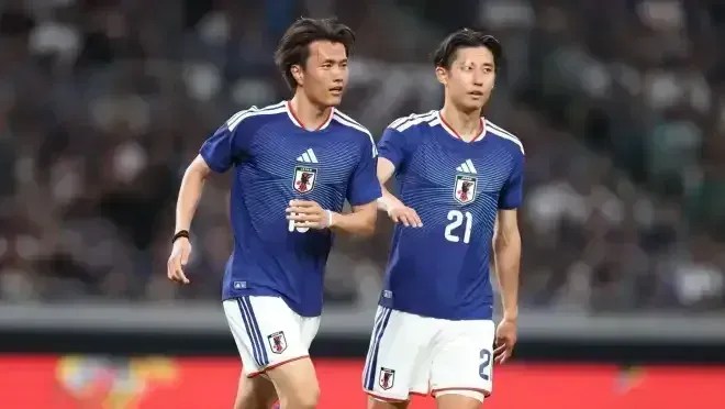 Japão vence Islândia com gol em vantagem numérica