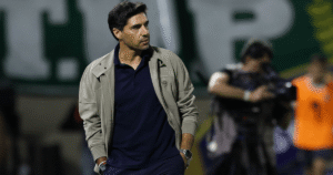 Abel Ferreira busca vitória inédita contra o Flamengo