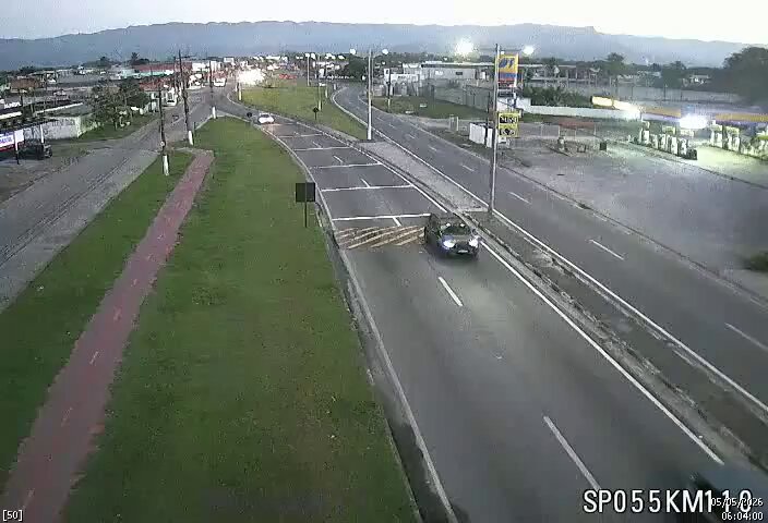 Tráfego normal na SP 055 Rio-Santos