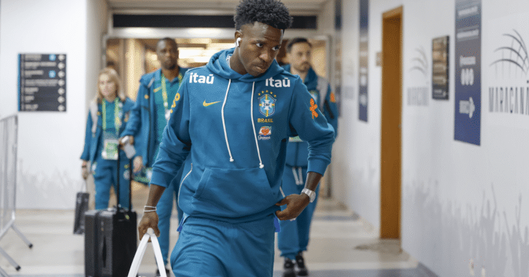 Brasil chega ao Maracanã para amistoso contra Panamá