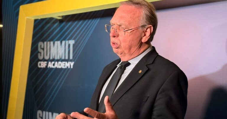 Corinthians: conselheiros pedem impeachment de Stabile