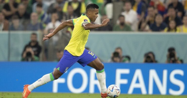 Alex Sandro único remanescente de equipe que venceu Egito