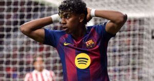 Jogador do Barcelona vence prêmio de Jogador da Temporada