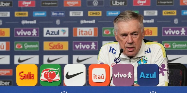 Seleção brasileira testa novas opções em amistoso