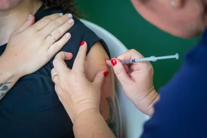 Caraguatatuba promove vacinação contra influenza