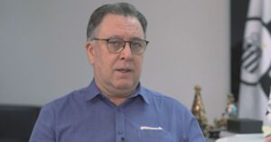 Santos usa 60% da base em vitória