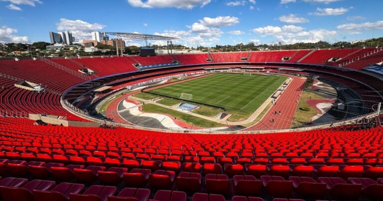 São Paulo usa parada da Copa e Morumbi fica