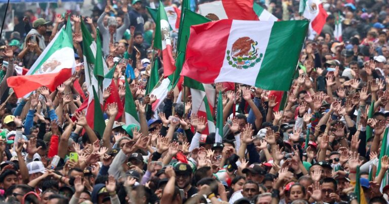 México DF suspende aulas e adota home office