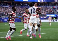 EUA vencem Paraguai com gol contra