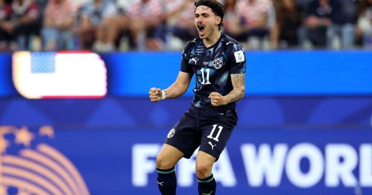 Maurício marca primeiro gol da Paraguai na Copa 2026