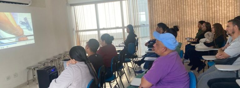 Banco de Alimentos capacita manipuladores em Caraguatatuba