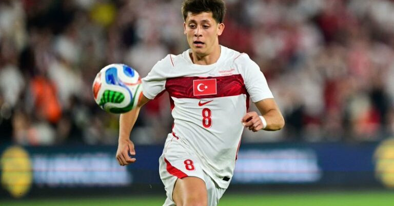 Turquia anuncia convocados para Copa do Mundo
