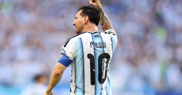 Messi busca igualar recorde de Fontaine na Copa 2026