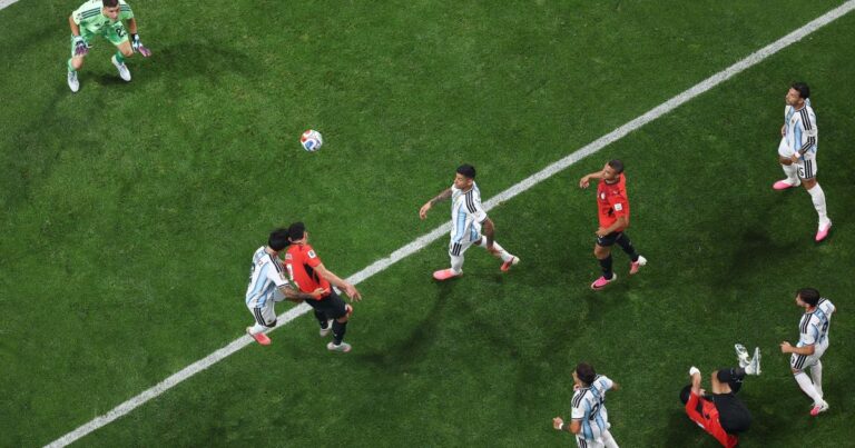Egito pede afastamento de arbitragem após derrota na Copa