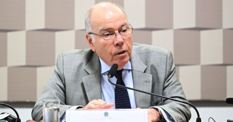 Oposição articula ida de Mauro Vieira ao Congresso antes