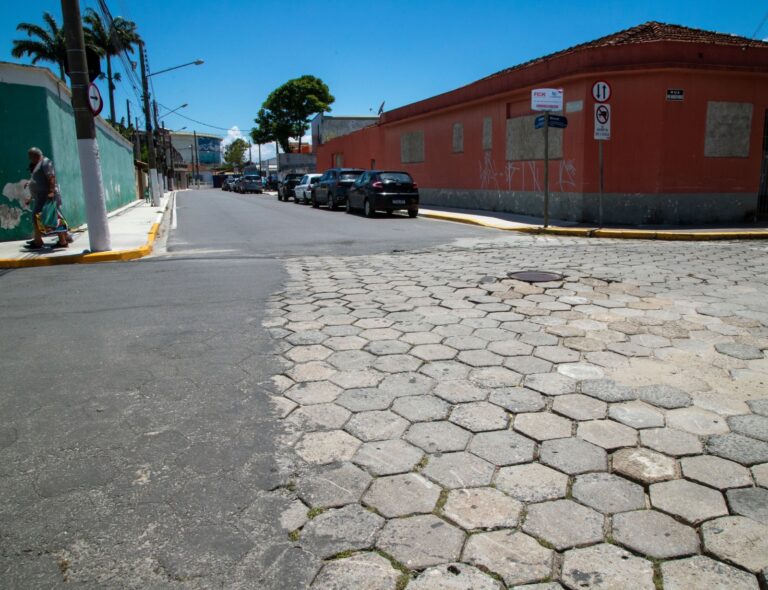 Obras de pavimentação na Vila Amélia têm início